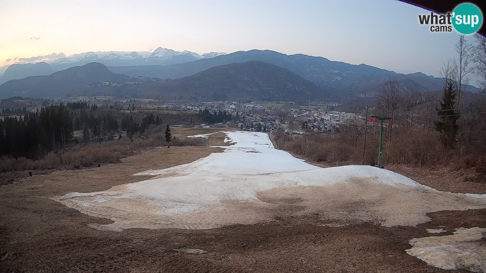 Spletna kamera Bohinjska Bistrica – Pogled v živo s smučišča Kozji Hrbet