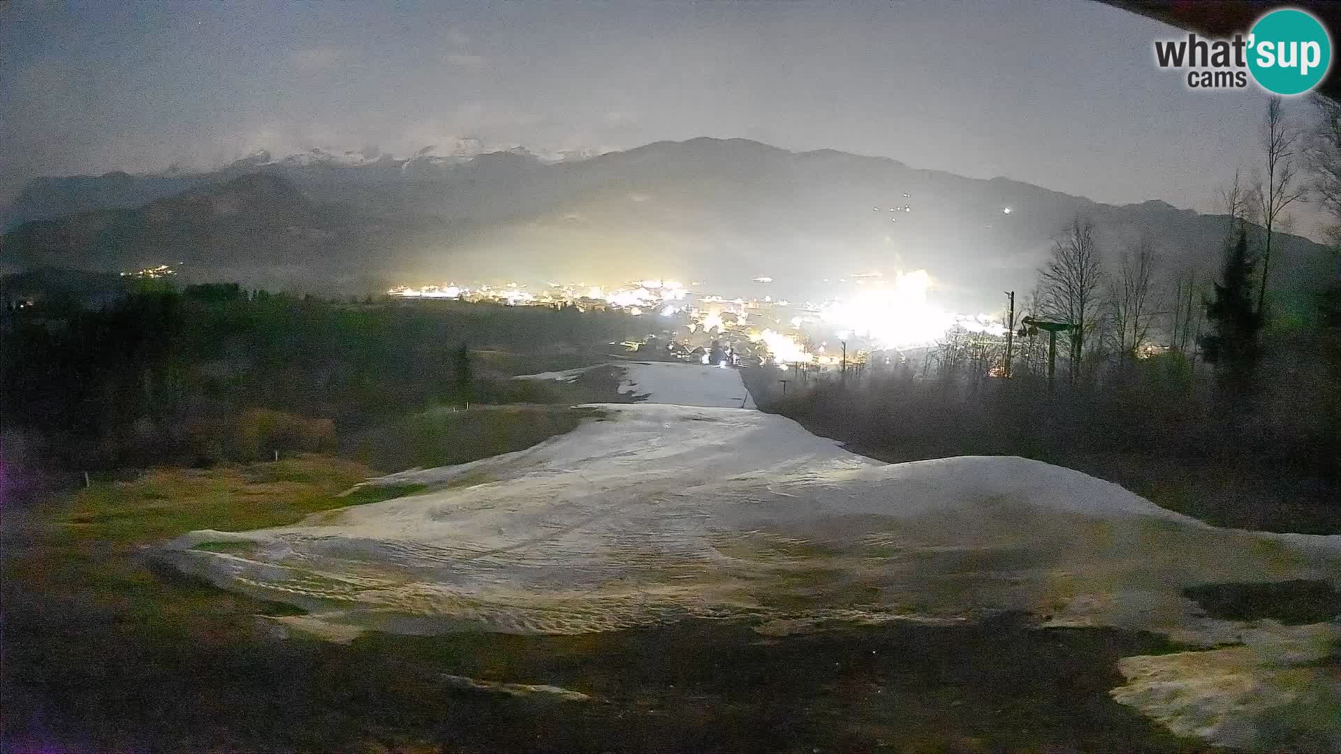 Spletna kamera Bohinjska Bistrica – Pogled v živo s smučišča Kozji Hrbet
