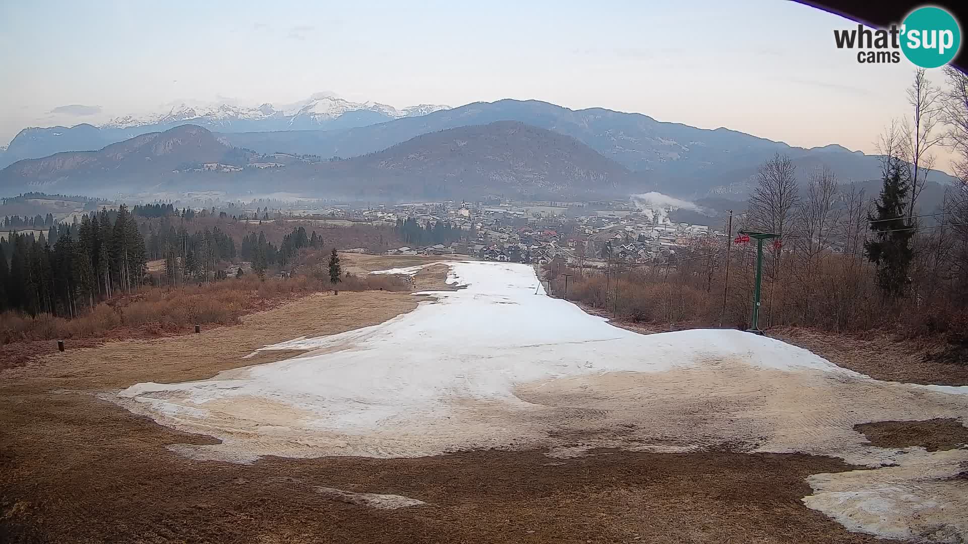 Spletna kamera Bohinjska Bistrica – Pogled v živo s smučišča Kozji Hrbet