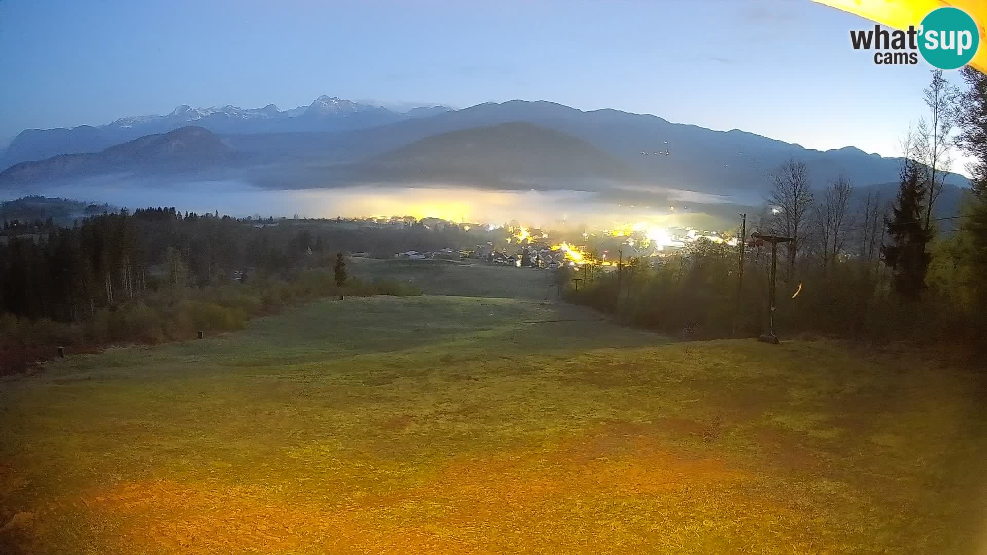 Kamera uživo Bohinjska Bistrica – Pogled u stvarnom vremenu sa skijališta Kozji Hrbet