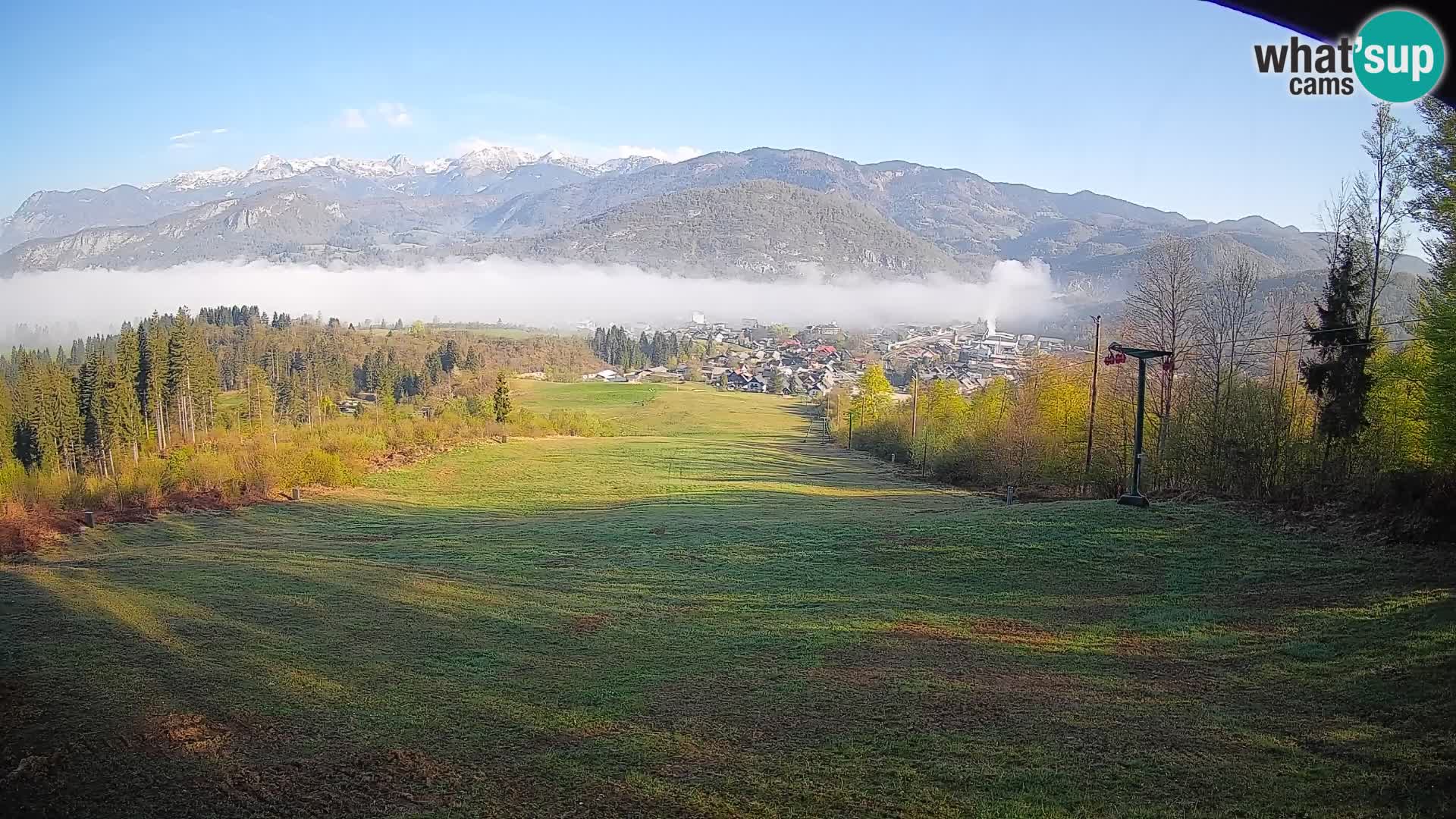 Spletna kamera Bohinjska Bistrica – Pogled v živo s smučišča Kozji Hrbet