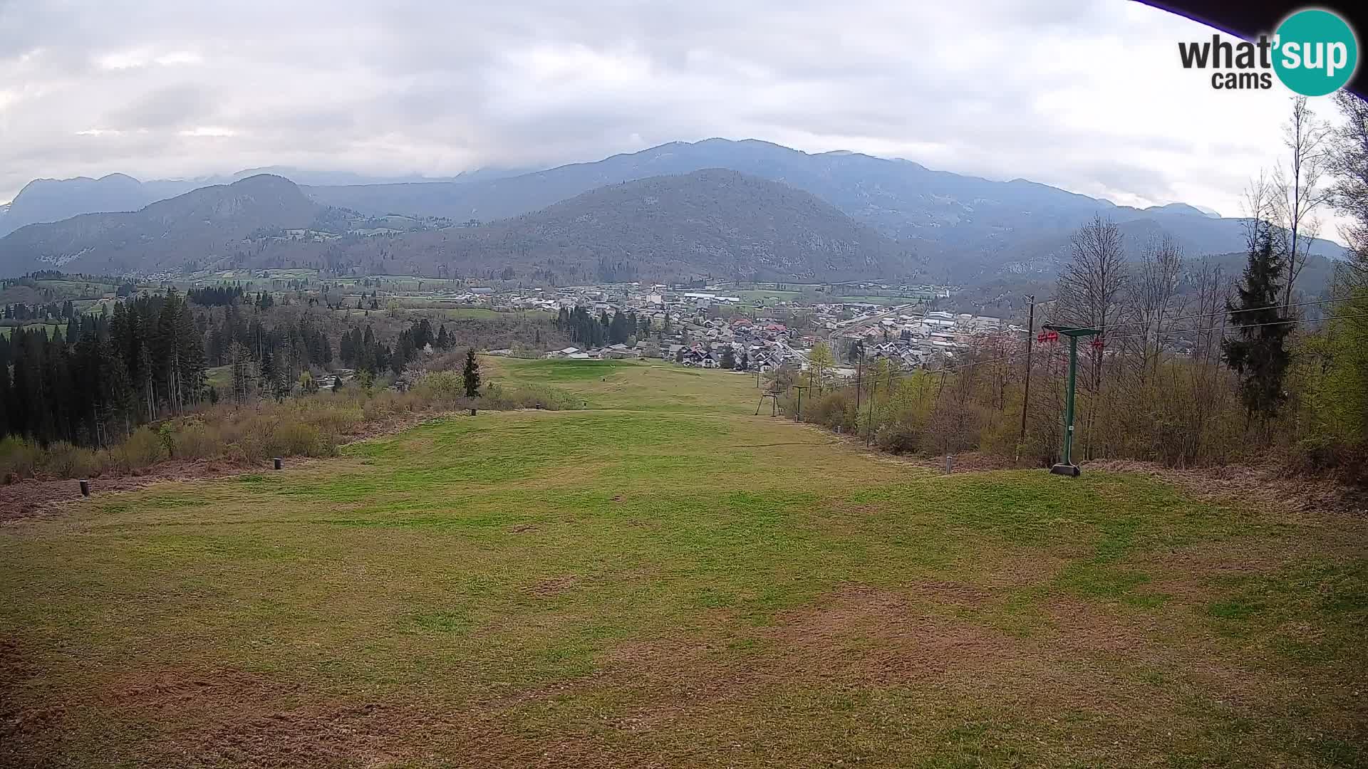 Kamera uživo Bohinjska Bistrica – Pogled u stvarnom vremenu sa skijališta Kozji Hrbet