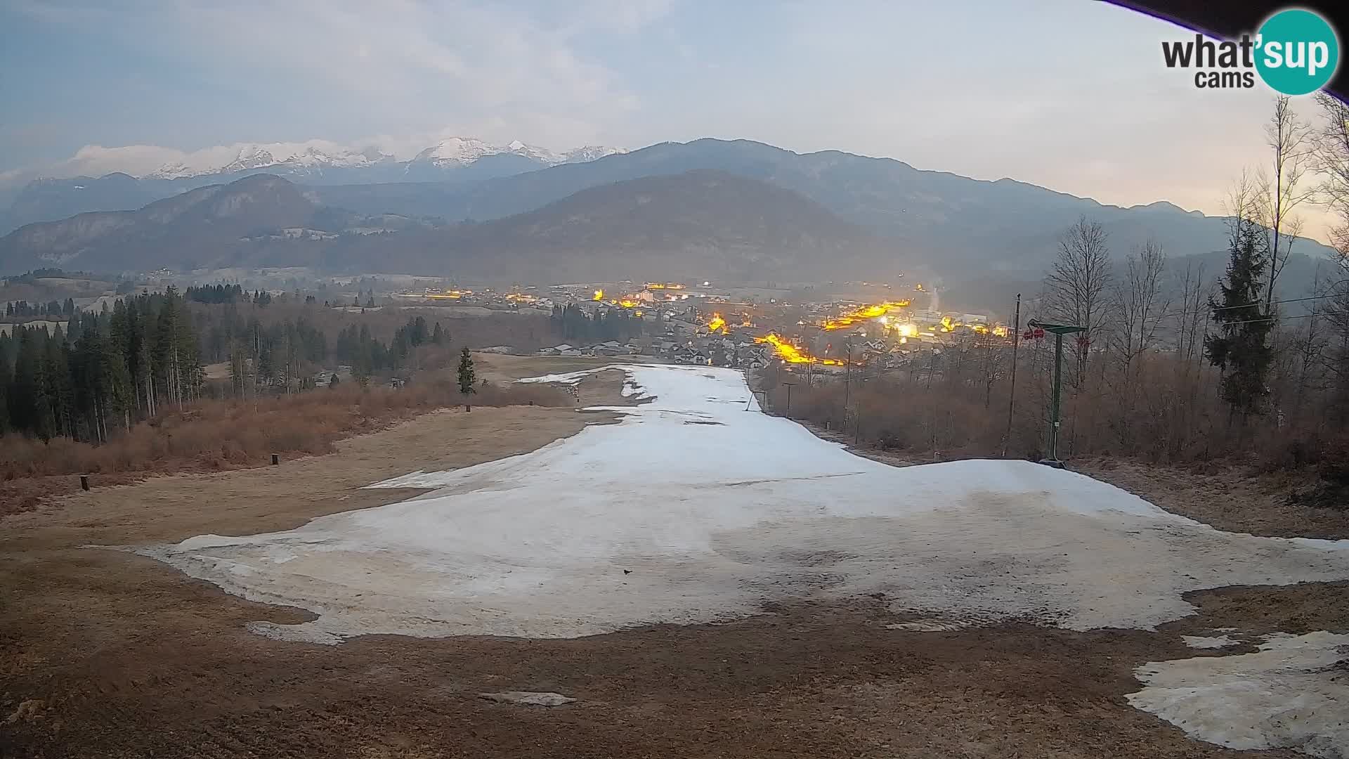 Spletna kamera Bohinjska Bistrica – Pogled v živo s smučišča Kozji Hrbet