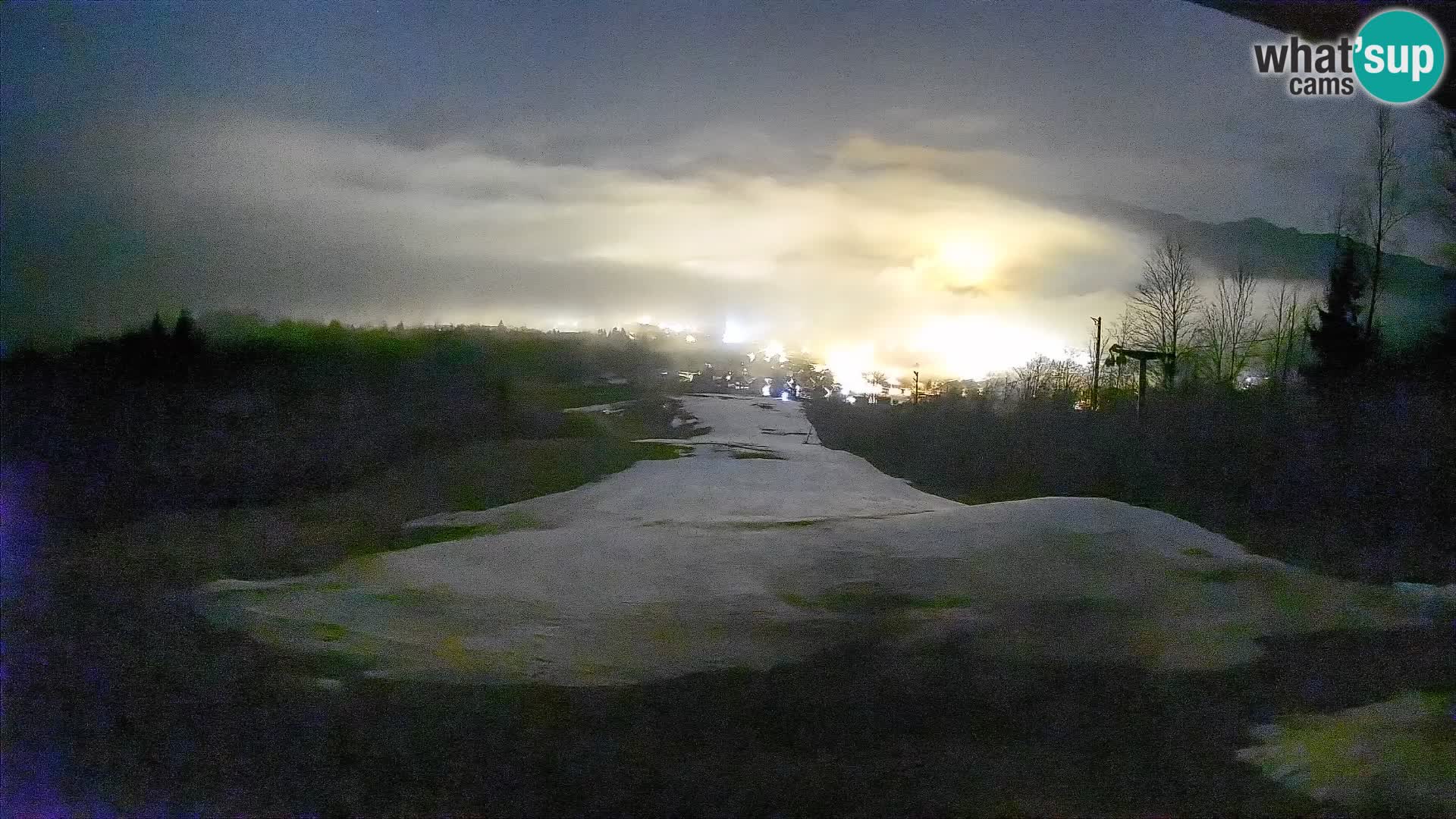 Kamera uživo Bohinjska Bistrica – Pogled u stvarnom vremenu sa skijališta Kozji Hrbet