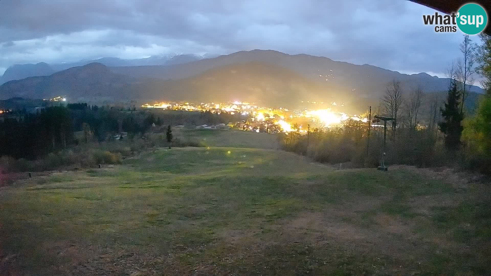 Spletna kamera Bohinjska Bistrica – Pogled v živo s smučišča Kozji Hrbet
