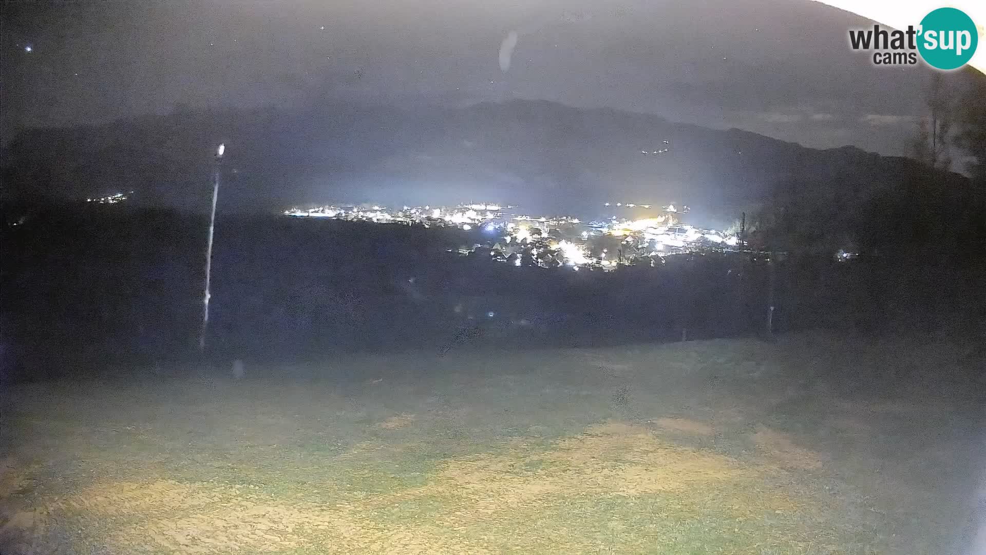 Spletna kamera Bohinjska Bistrica – Pogled v živo s smučišča Kozji Hrbet