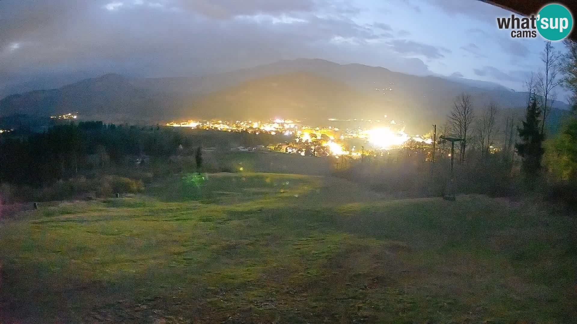 Spletna kamera Bohinjska Bistrica – Pogled v živo s smučišča Kozji Hrbet