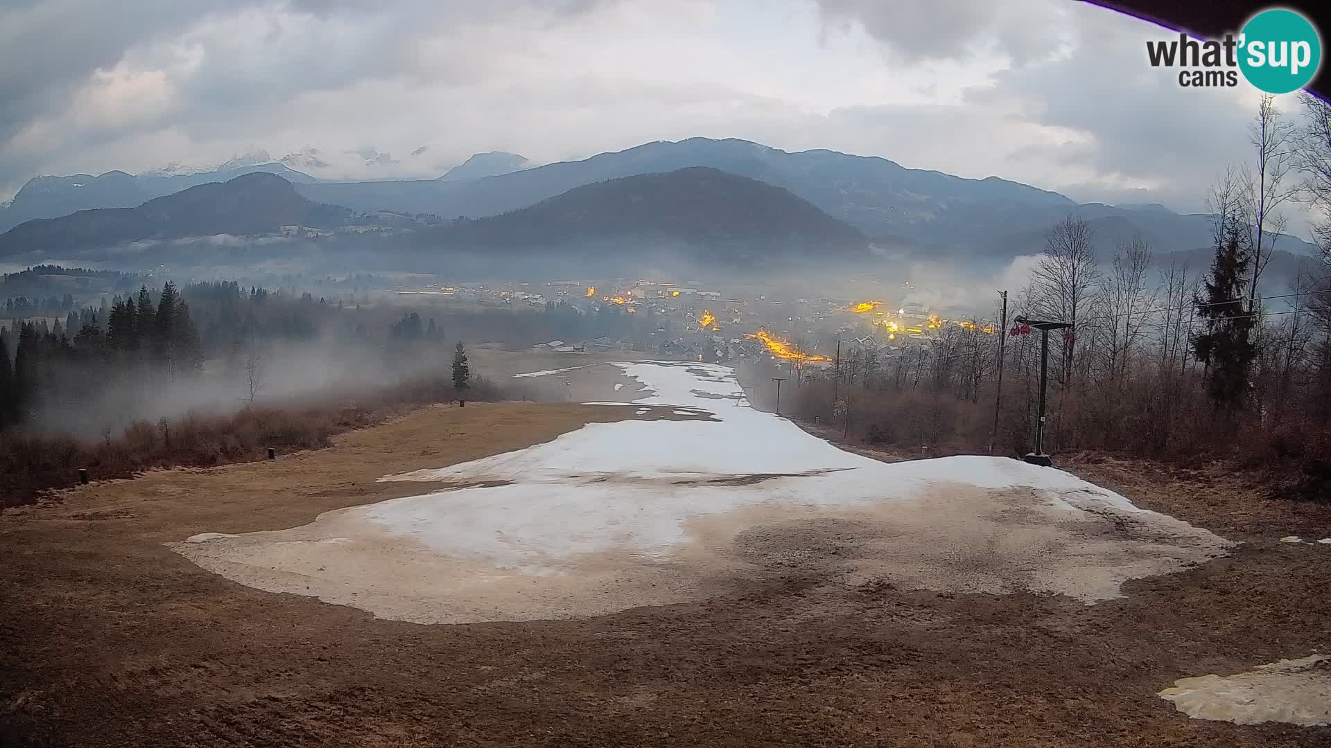 Spletna kamera Bohinjska Bistrica – Pogled v živo s smučišča Kozji Hrbet