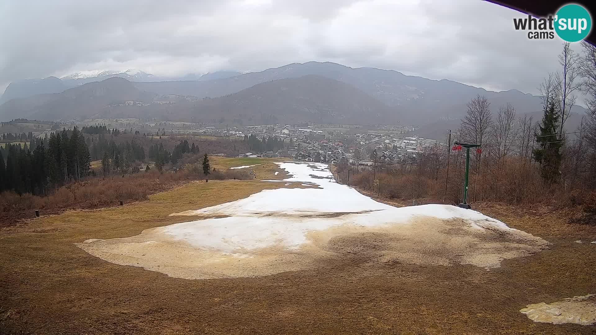 Kamera uživo Bohinjska Bistrica – Pogled u stvarnom vremenu sa skijališta Kozji Hrbet
