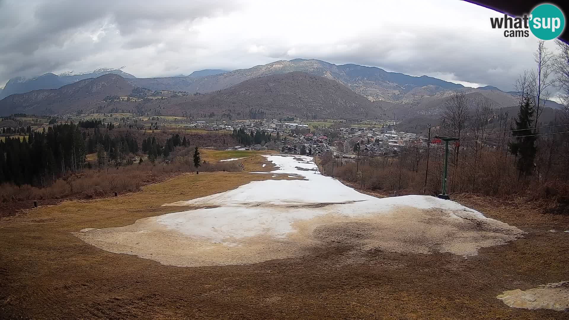 Kamera uživo Bohinjska Bistrica – Pogled u stvarnom vremenu sa skijališta Kozji Hrbet