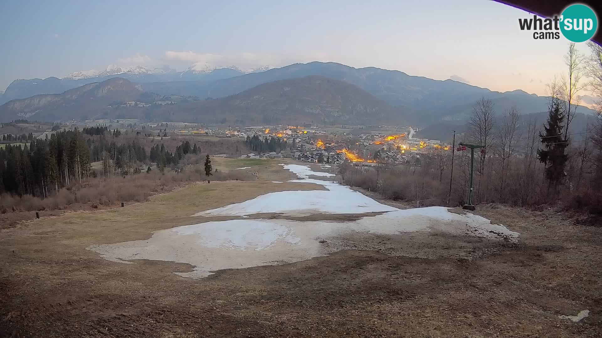 Kamera uživo Bohinjska Bistrica – Pogled u stvarnom vremenu sa skijališta Kozji Hrbet