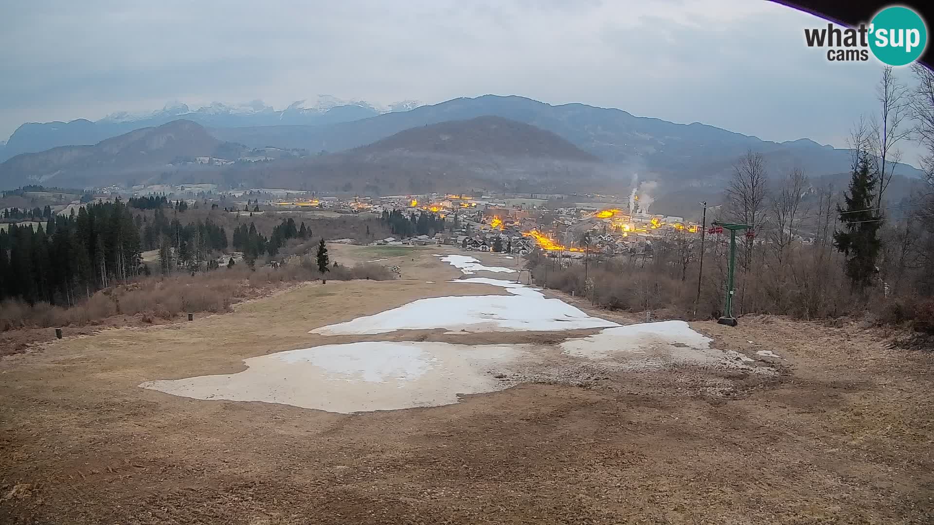 Kamera uživo Bohinjska Bistrica – Pogled u stvarnom vremenu sa skijališta Kozji Hrbet