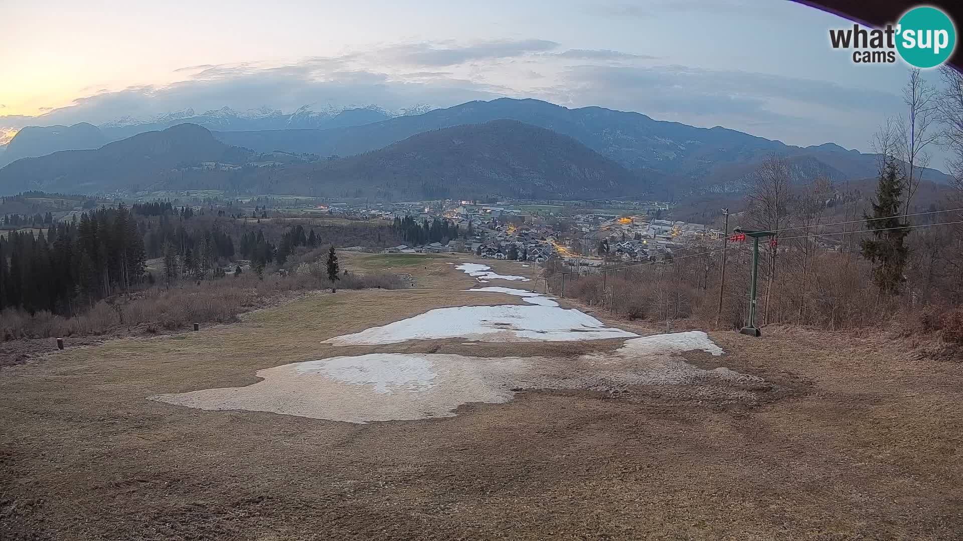 Kamera uživo Bohinjska Bistrica – Pogled u stvarnom vremenu sa skijališta Kozji Hrbet