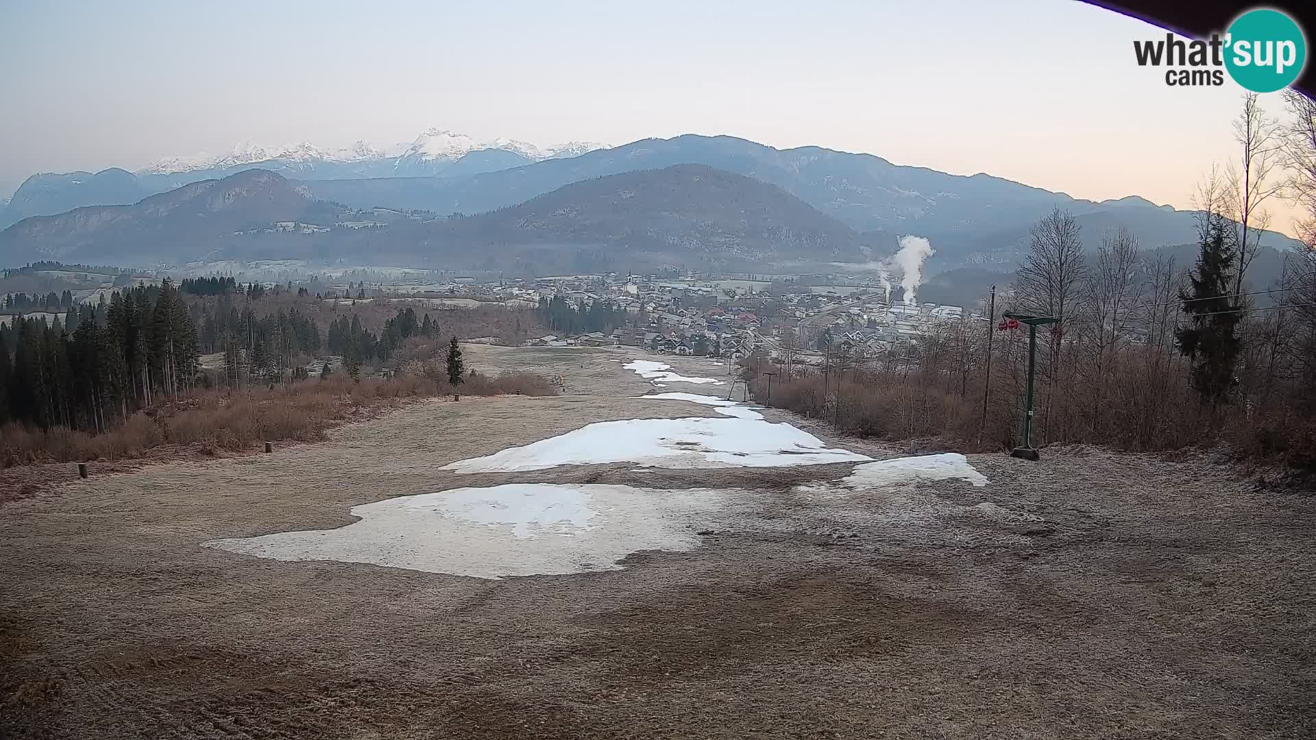 Kamera uživo Bohinjska Bistrica – Pogled u stvarnom vremenu sa skijališta Kozji Hrbet