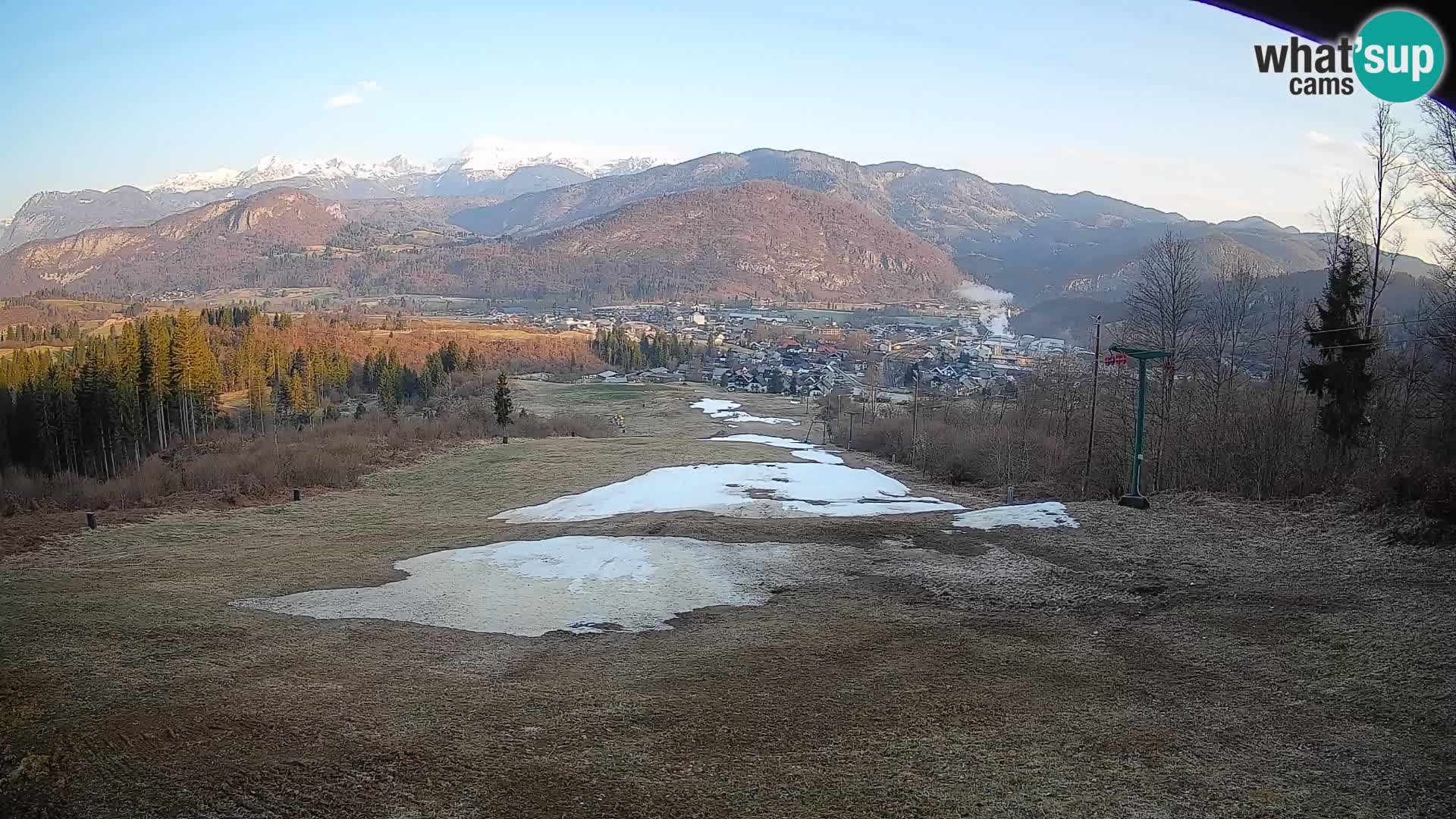 Spletna kamera Bohinjska Bistrica – Pogled v živo s smučišča Kozji Hrbet