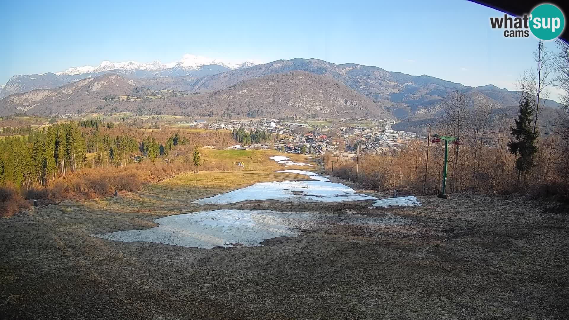 Spletna kamera Bohinjska Bistrica – Pogled v živo s smučišča Kozji Hrbet