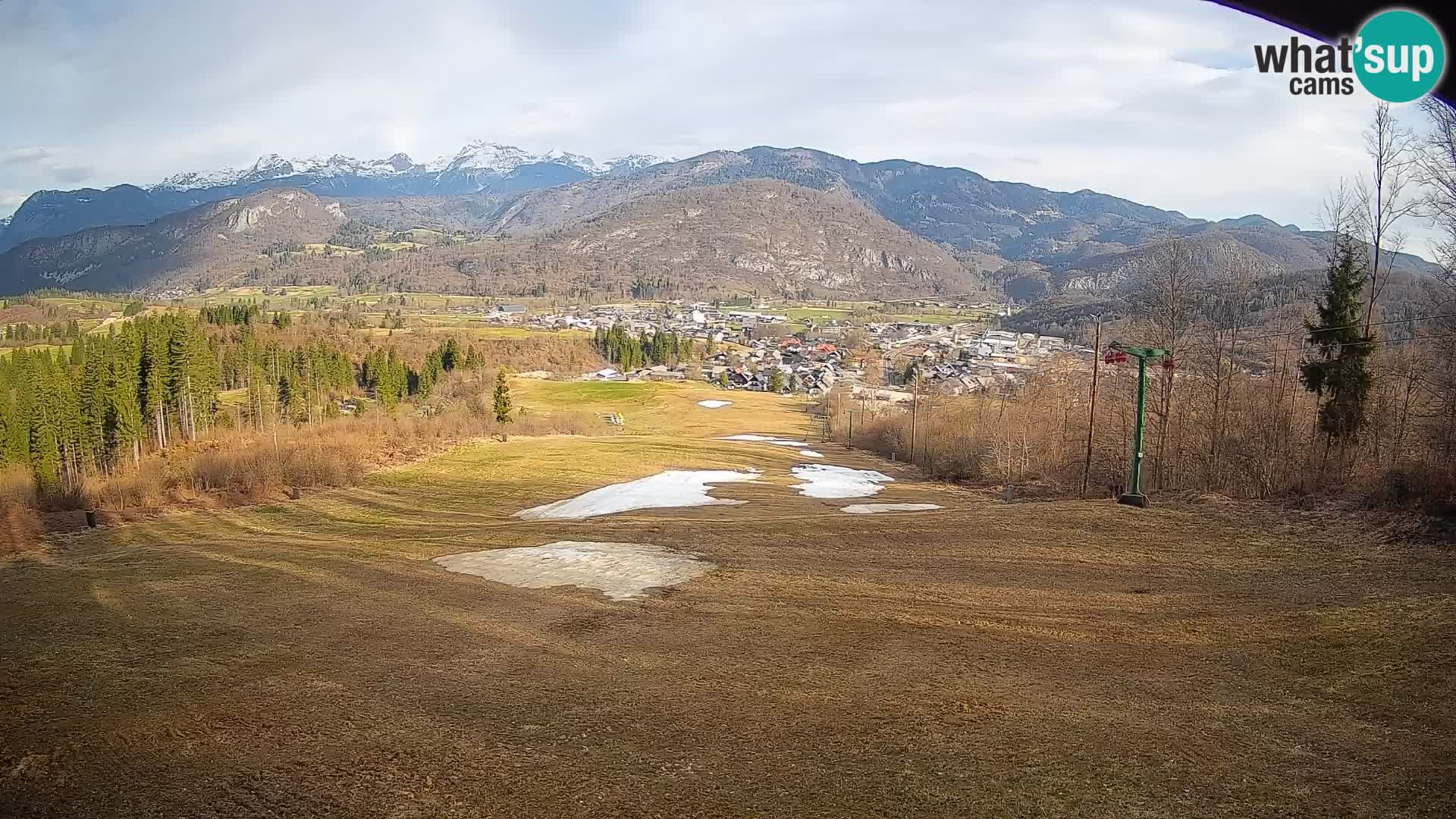 Kamera uživo Bohinjska Bistrica – Pogled u stvarnom vremenu sa skijališta Kozji Hrbet