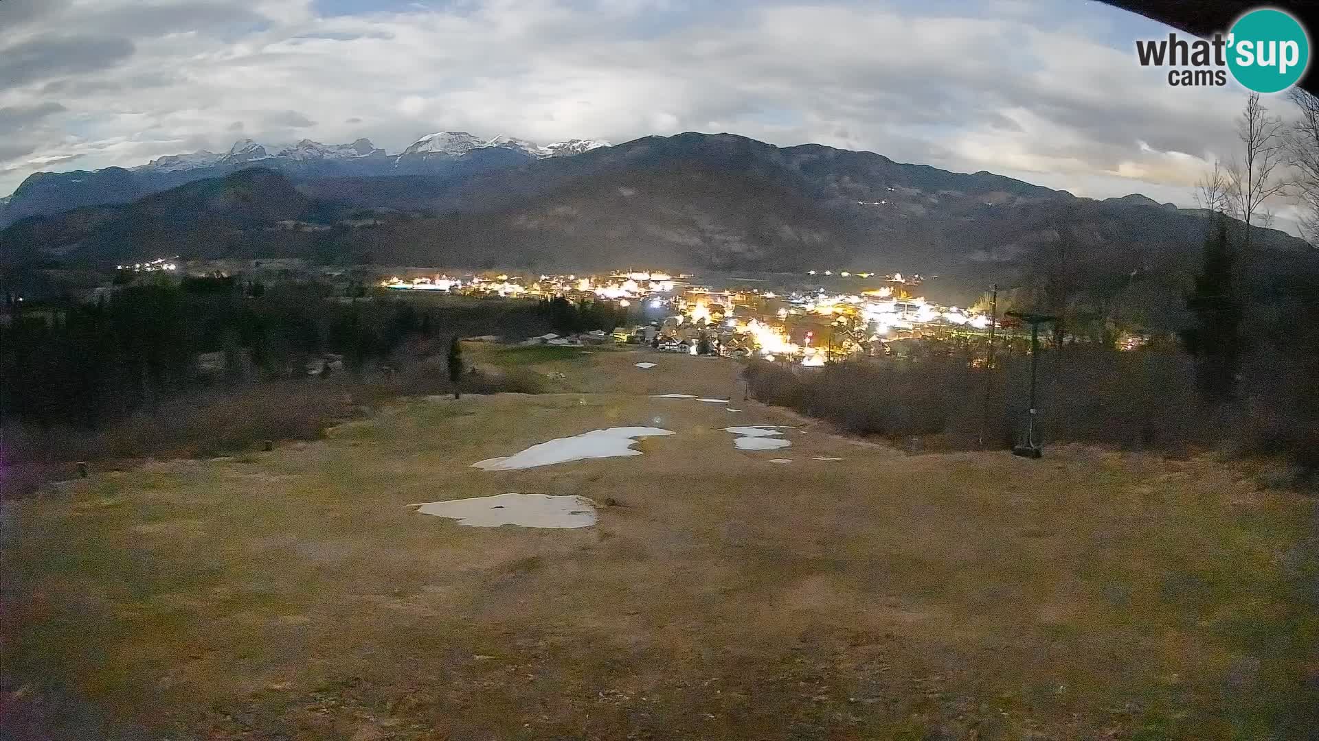 Spletna kamera Bohinjska Bistrica – Pogled v živo s smučišča Kozji Hrbet