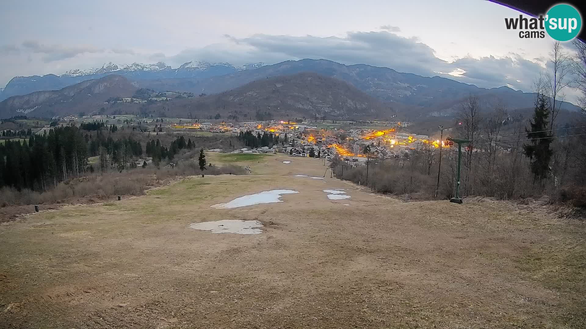 Spletna kamera Bohinjska Bistrica – Pogled v živo s smučišča Kozji Hrbet