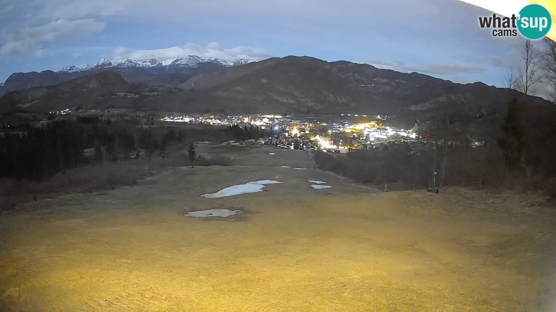 Spletna kamera Bohinjska Bistrica – Pogled v živo s smučišča Kozji Hrbet