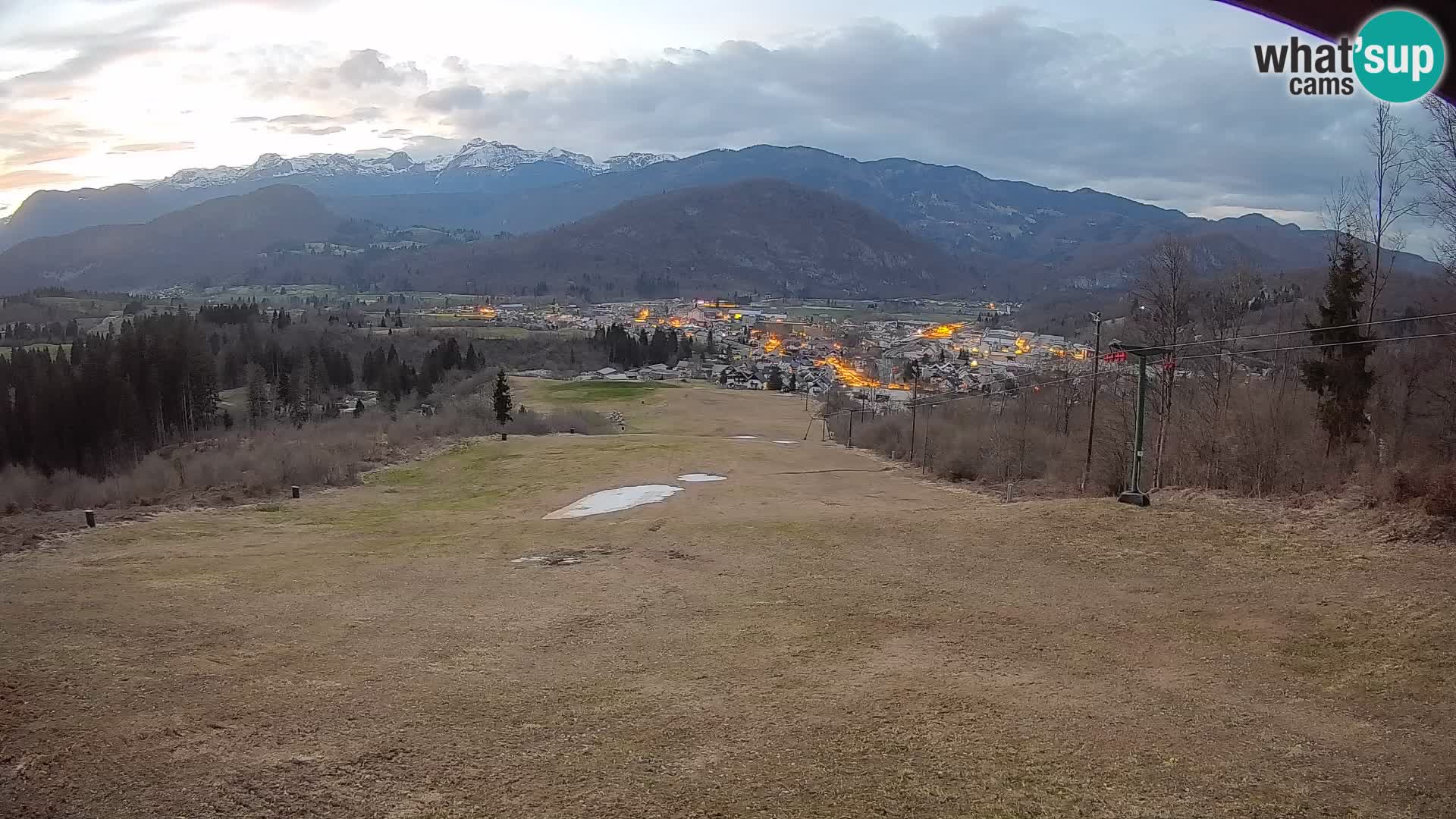 Kamera uživo Bohinjska Bistrica – Pogled u stvarnom vremenu sa skijališta Kozji Hrbet