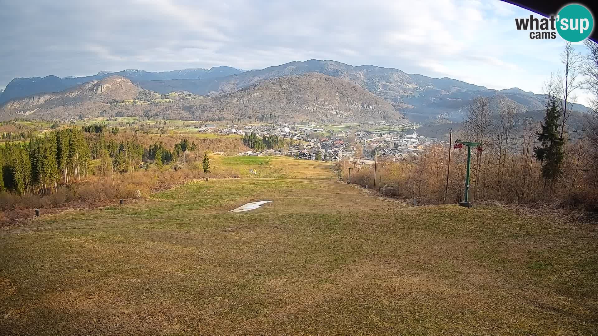 Kamera uživo Bohinjska Bistrica – Pogled u stvarnom vremenu sa skijališta Kozji Hrbet