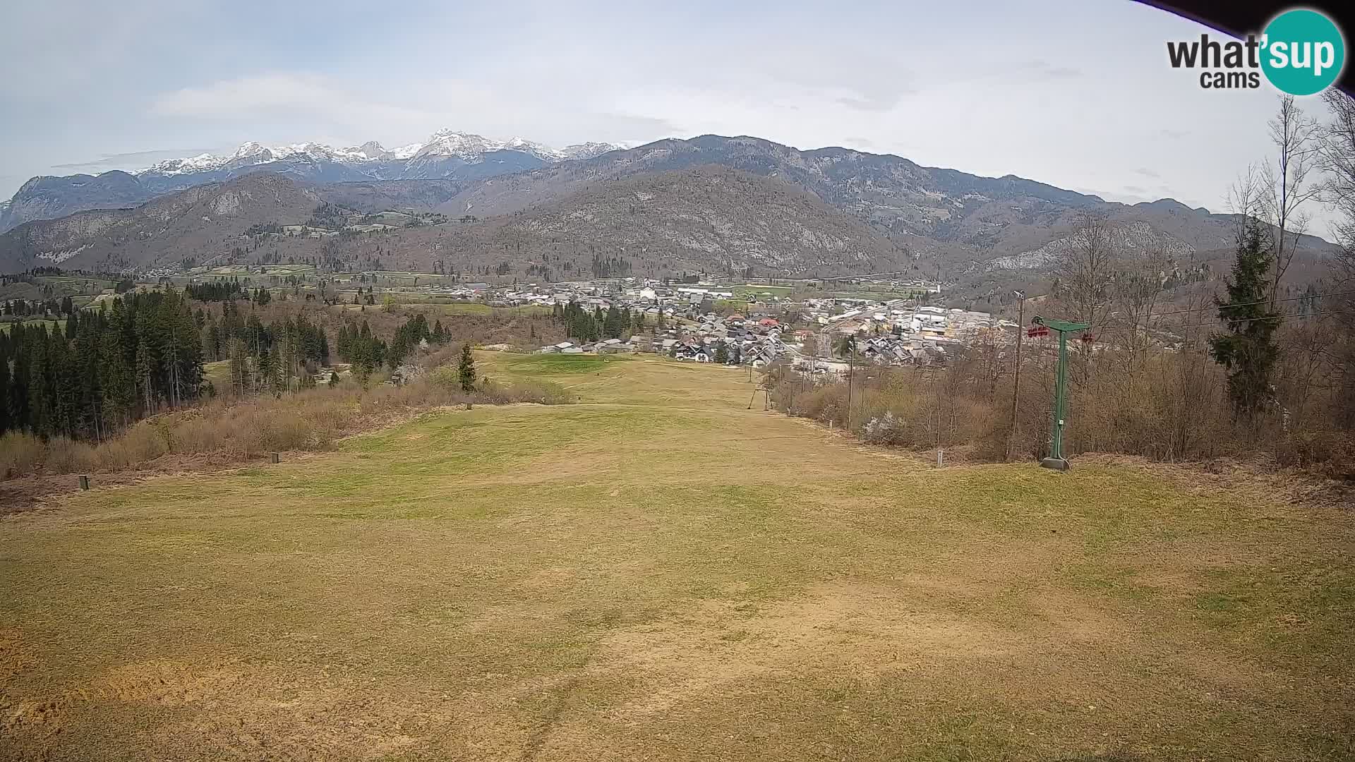 Kamera uživo Bohinjska Bistrica – Pogled u stvarnom vremenu sa skijališta Kozji Hrbet