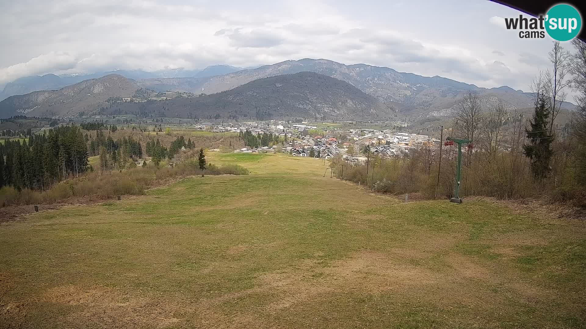 Kamera uživo Bohinjska Bistrica – Pogled u stvarnom vremenu sa skijališta Kozji Hrbet