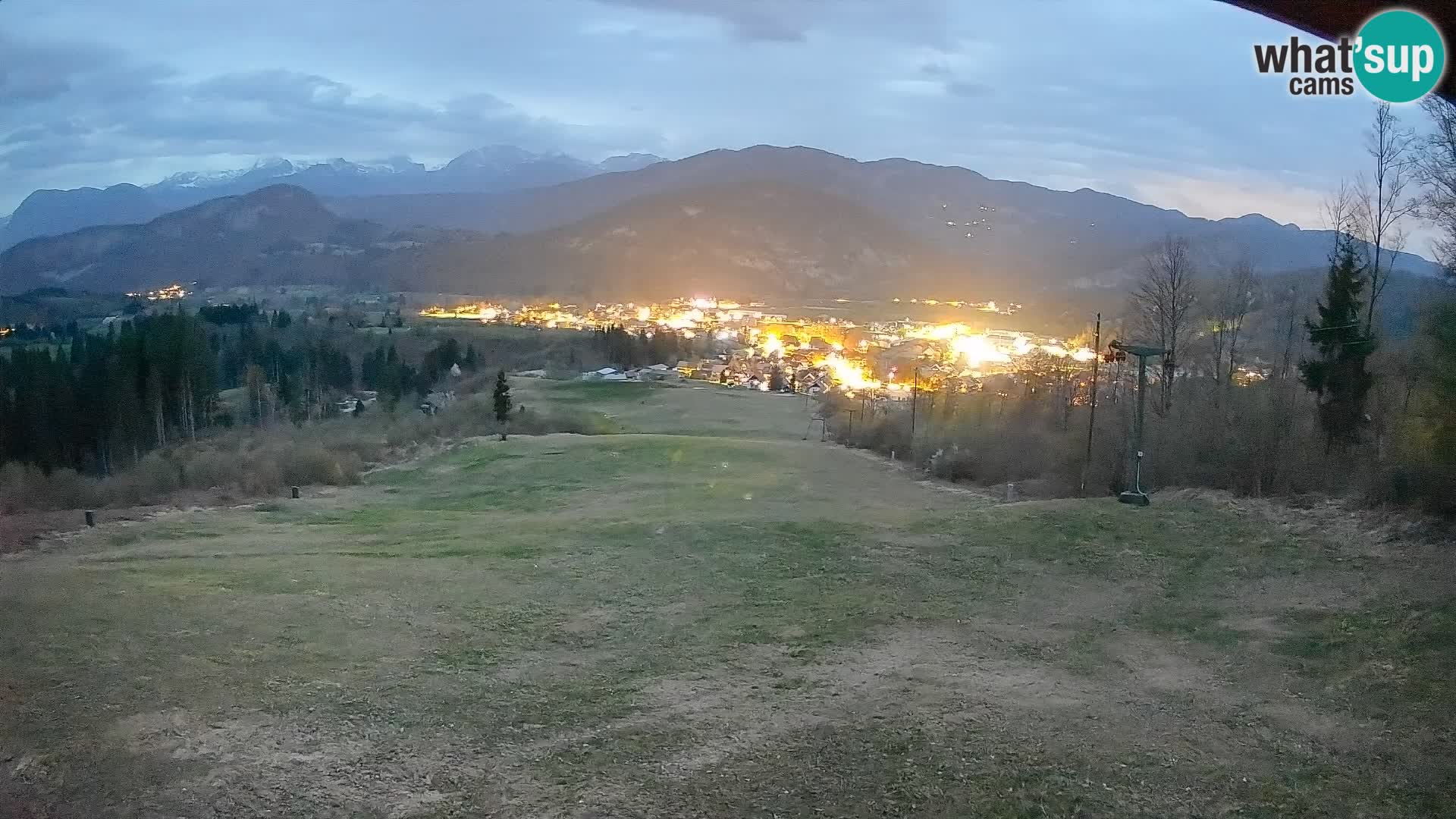 Kamera uživo Bohinjska Bistrica – Pogled u stvarnom vremenu sa skijališta Kozji Hrbet