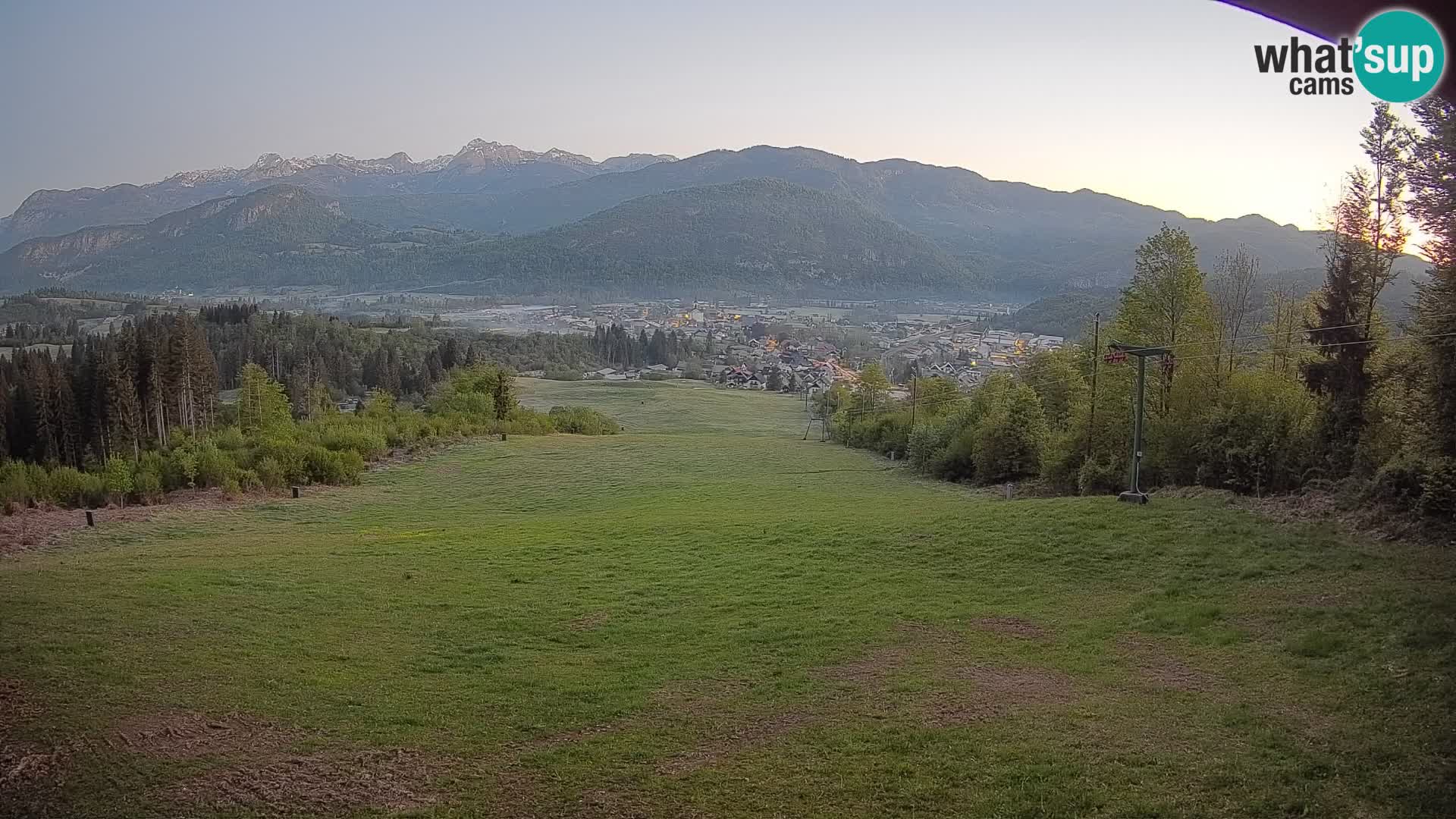 Spletna kamera Bohinjska Bistrica – Pogled v živo s smučišča Kozji Hrbet