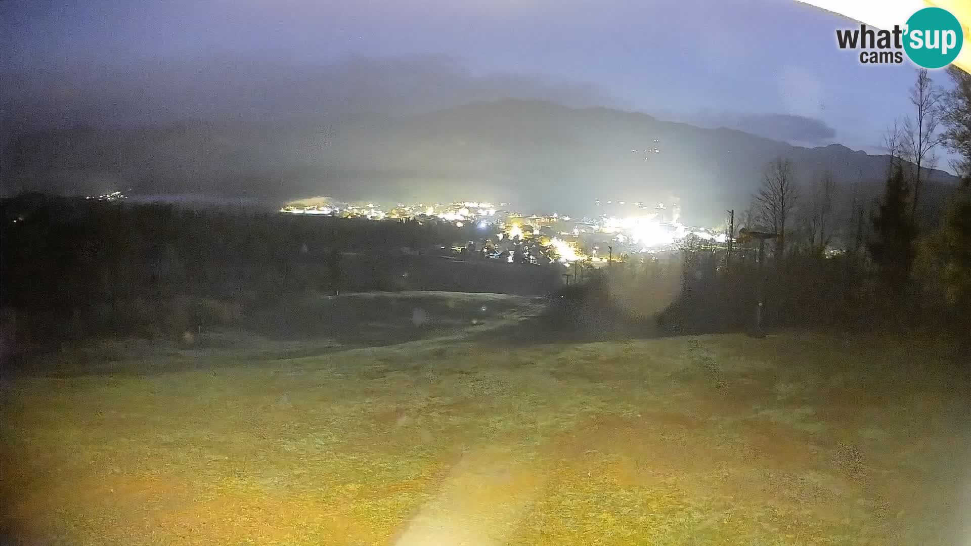 Spletna kamera Bohinjska Bistrica – Pogled v živo s smučišča Kozji Hrbet
