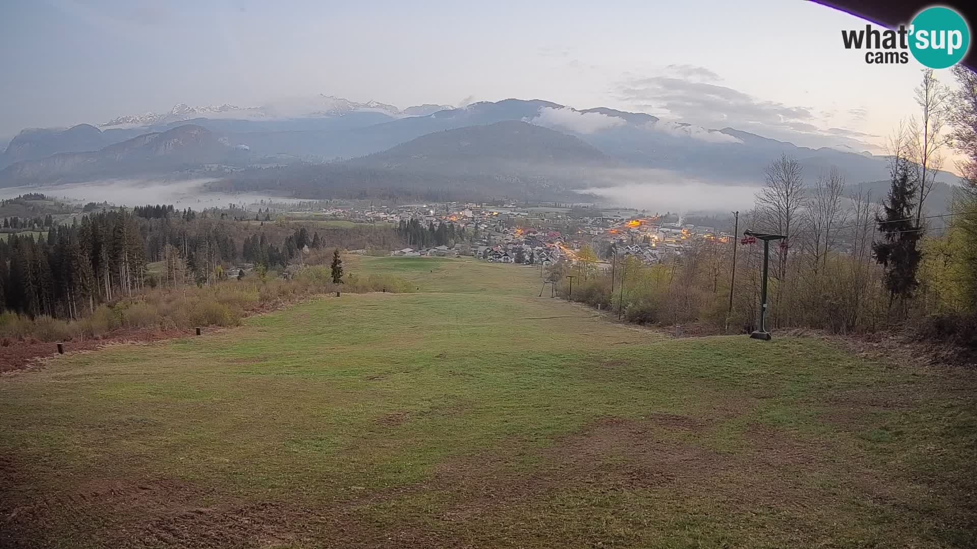 Spletna kamera Bohinjska Bistrica – Pogled v živo s smučišča Kozji Hrbet