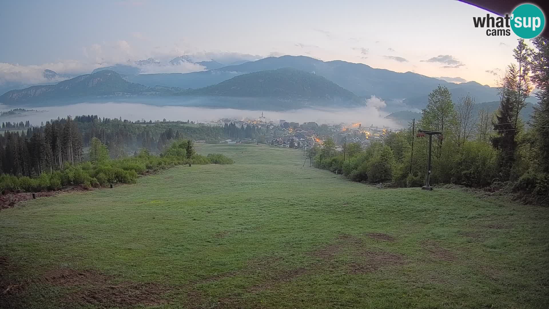 Kamera uživo Bohinjska Bistrica – Pogled u stvarnom vremenu sa skijališta Kozji Hrbet