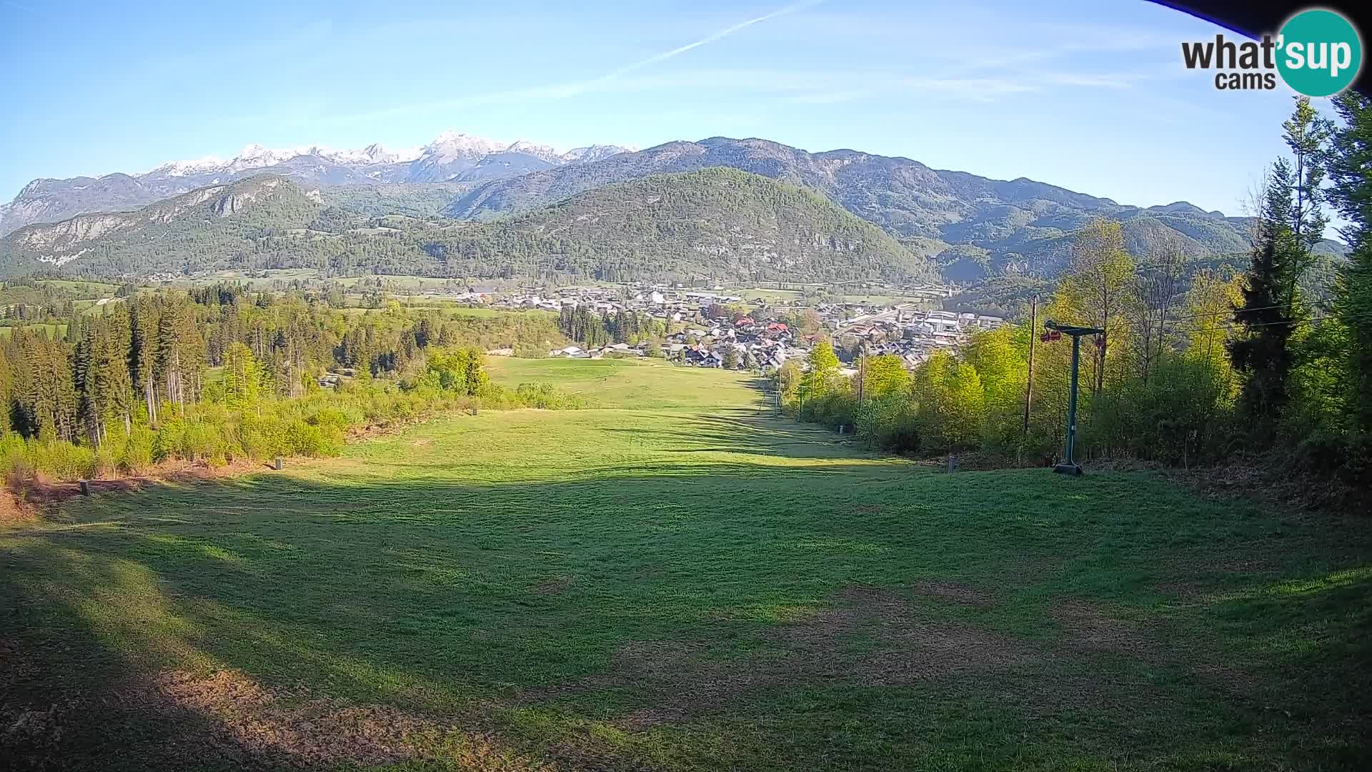 Spletna kamera Bohinjska Bistrica – Pogled v živo s smučišča Kozji Hrbet