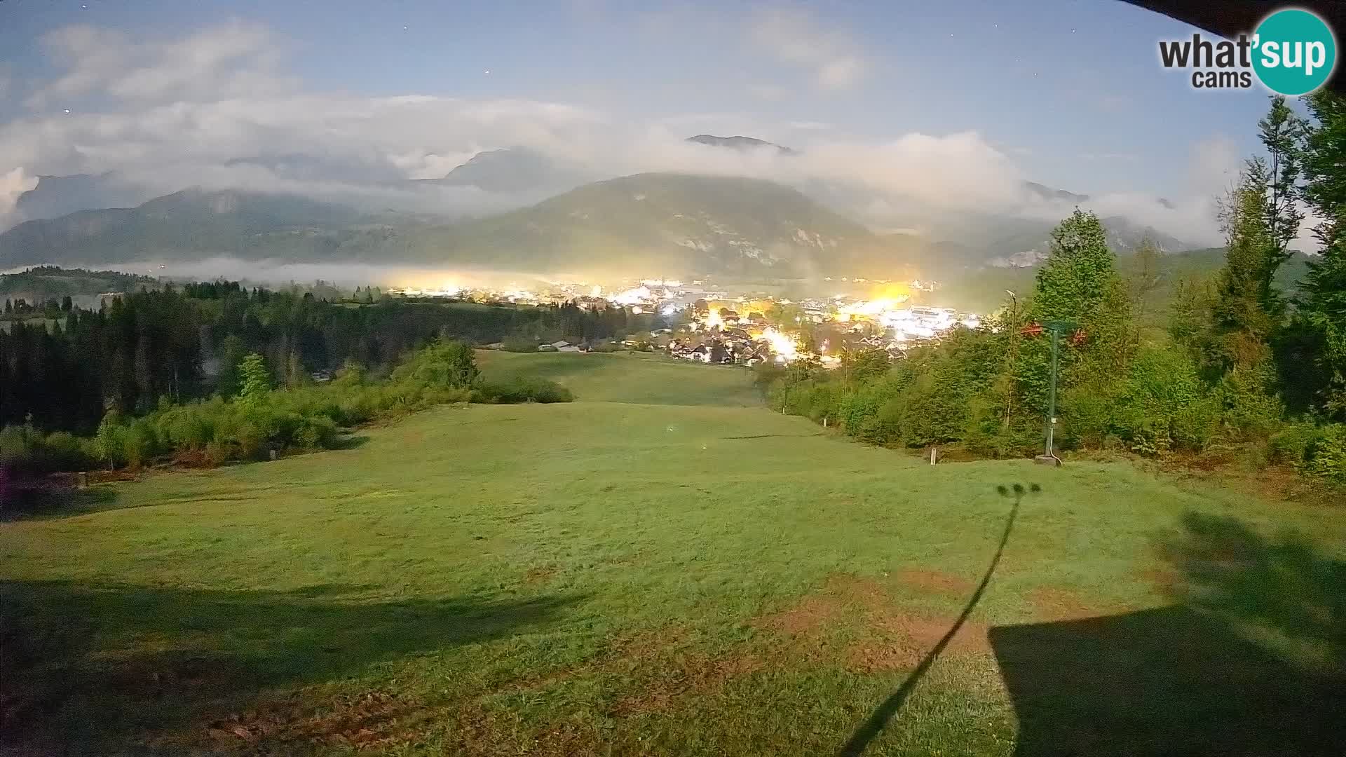 Spletna kamera Bohinjska Bistrica – Pogled v živo s smučišča Kozji Hrbet