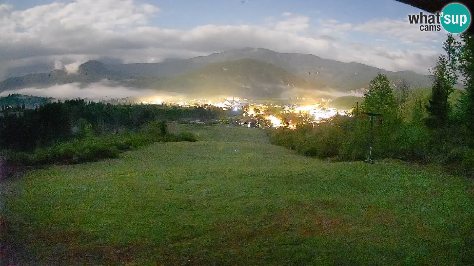 Spletna kamera Bohinjska Bistrica – Pogled v živo s smučišča Kozji Hrbet
