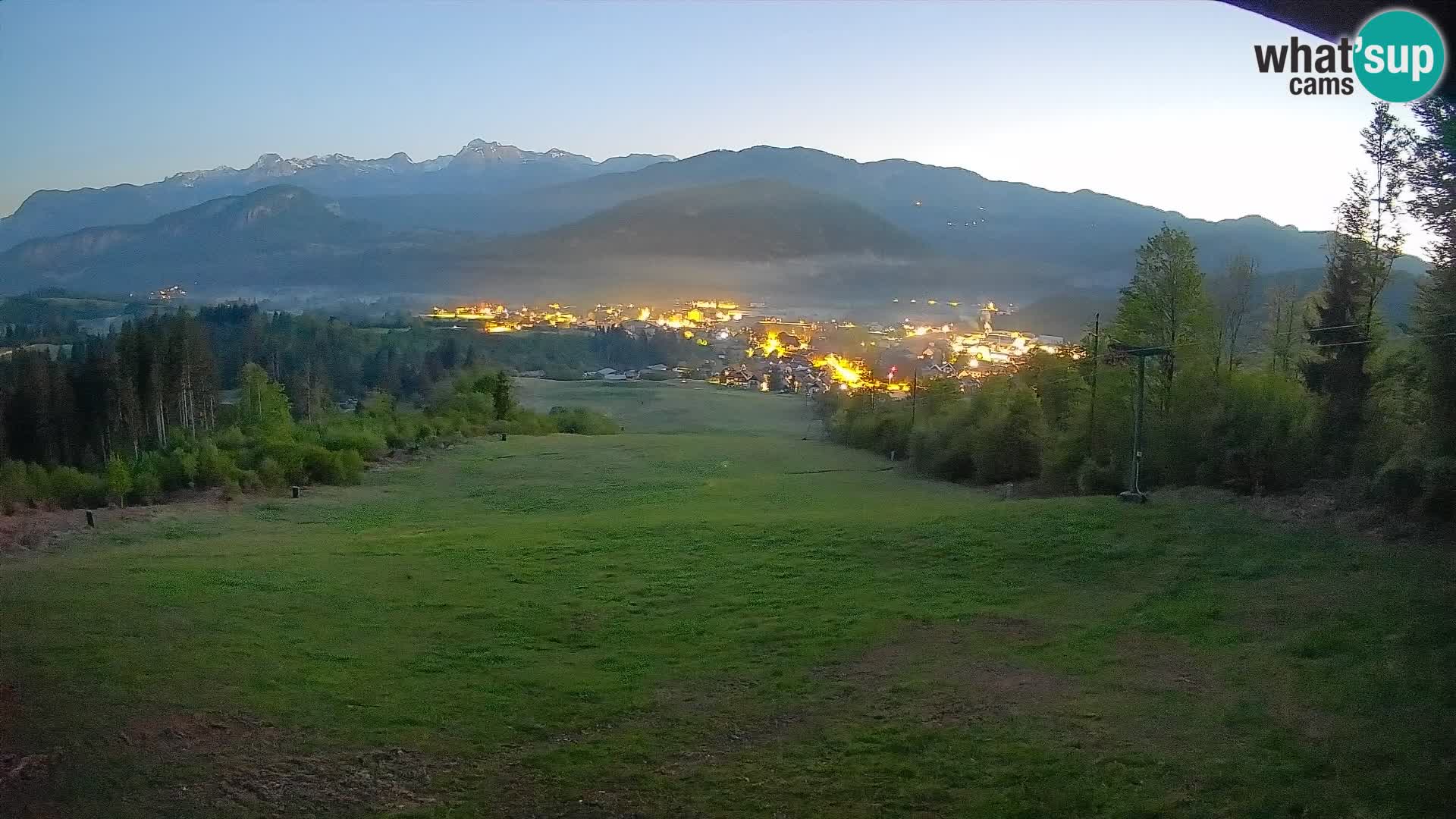 Spletna kamera Bohinjska Bistrica – Pogled v živo s smučišča Kozji Hrbet