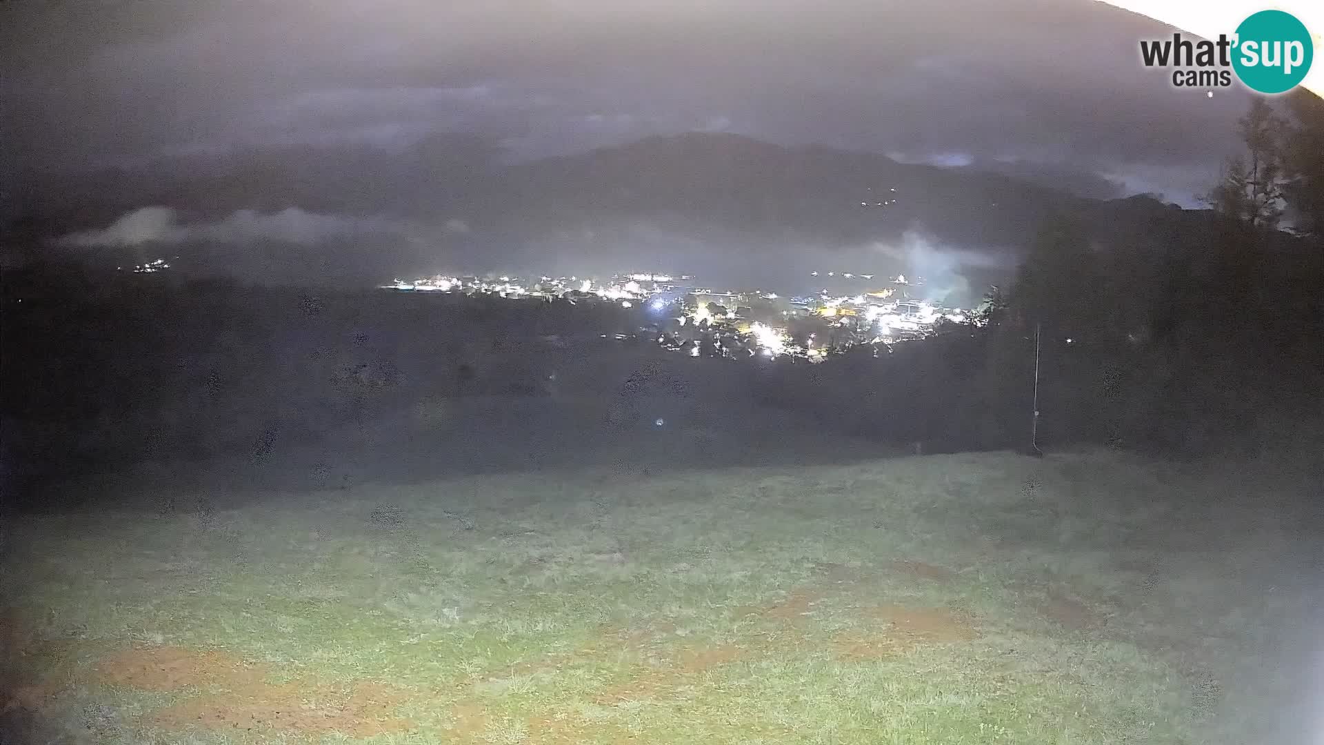 Kamera uživo Bohinjska Bistrica – Pogled u stvarnom vremenu sa skijališta Kozji Hrbet