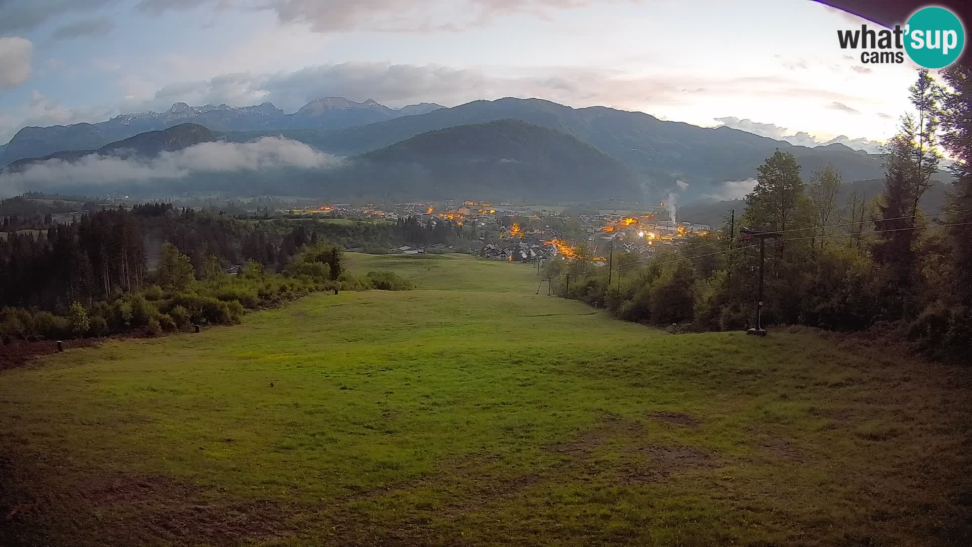 Kamera uživo Bohinjska Bistrica – Pogled u stvarnom vremenu sa skijališta Kozji Hrbet