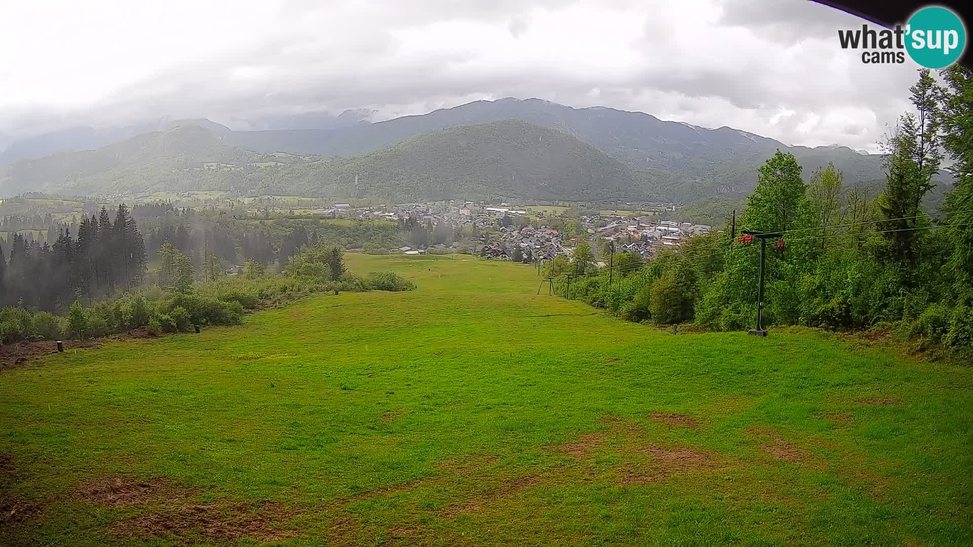 Kamera uživo Bohinjska Bistrica – Pogled u stvarnom vremenu sa skijališta Kozji Hrbet