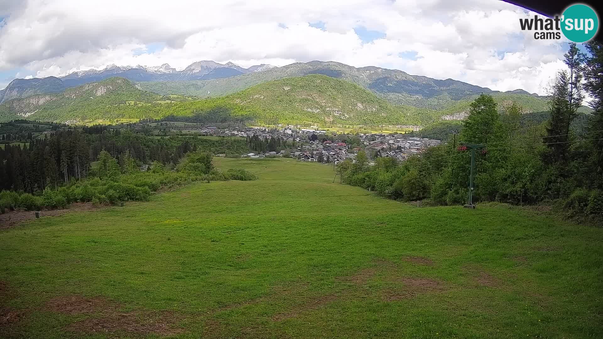 Kamera uživo Bohinjska Bistrica – Pogled u stvarnom vremenu sa skijališta Kozji Hrbet
