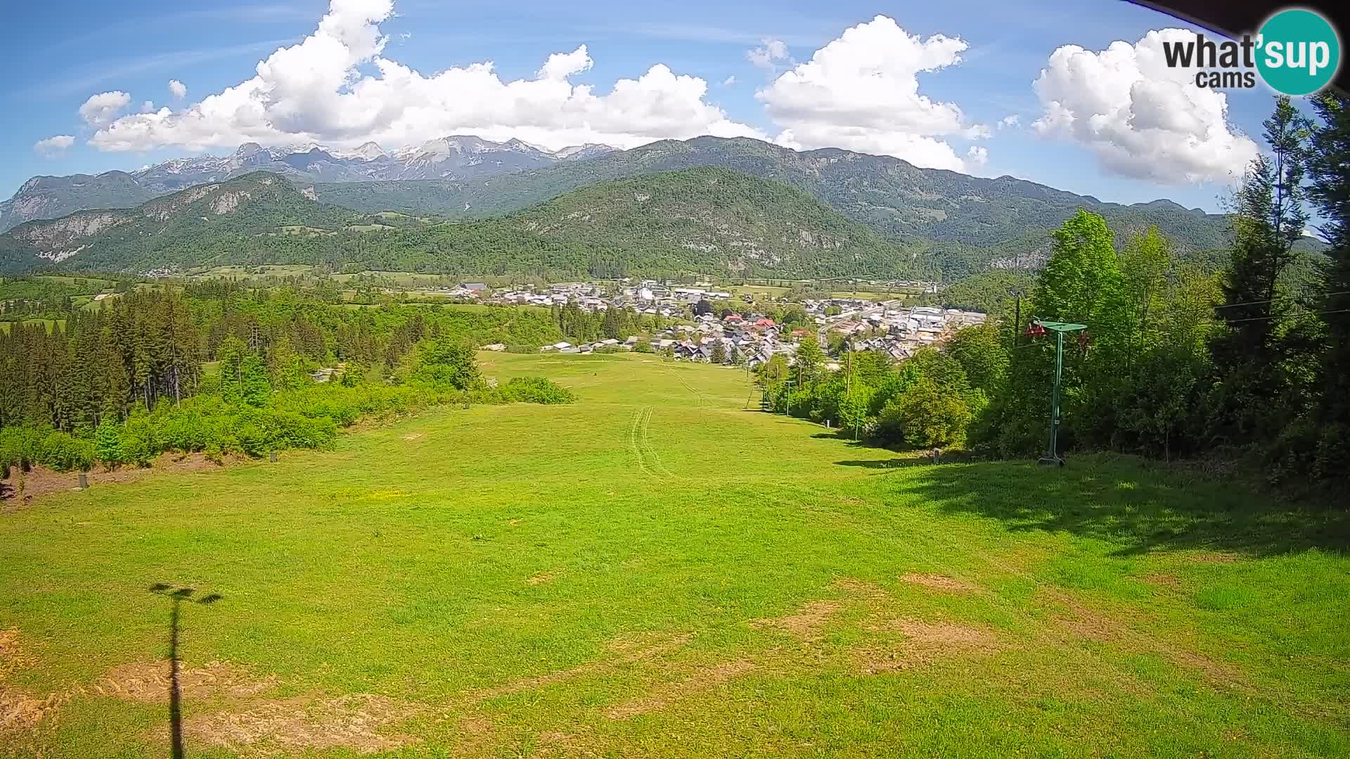 Kamera uživo Bohinjska Bistrica – Pogled u stvarnom vremenu sa skijališta Kozji Hrbet