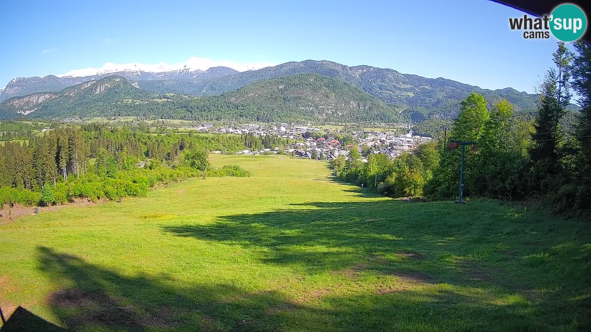 Kamera uživo Bohinjska Bistrica – Pogled u stvarnom vremenu sa skijališta Kozji Hrbet