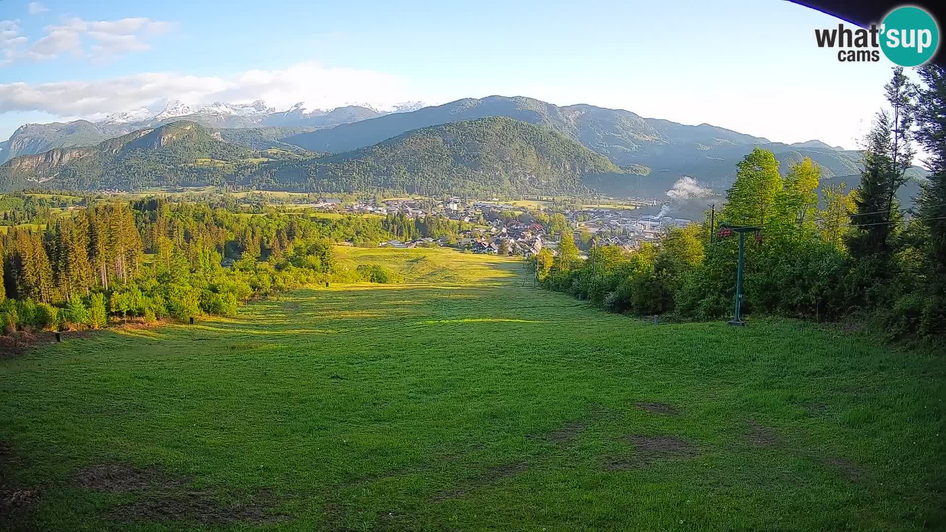 Spletna kamera Bohinjska Bistrica – Pogled v živo s smučišča Kozji Hrbet