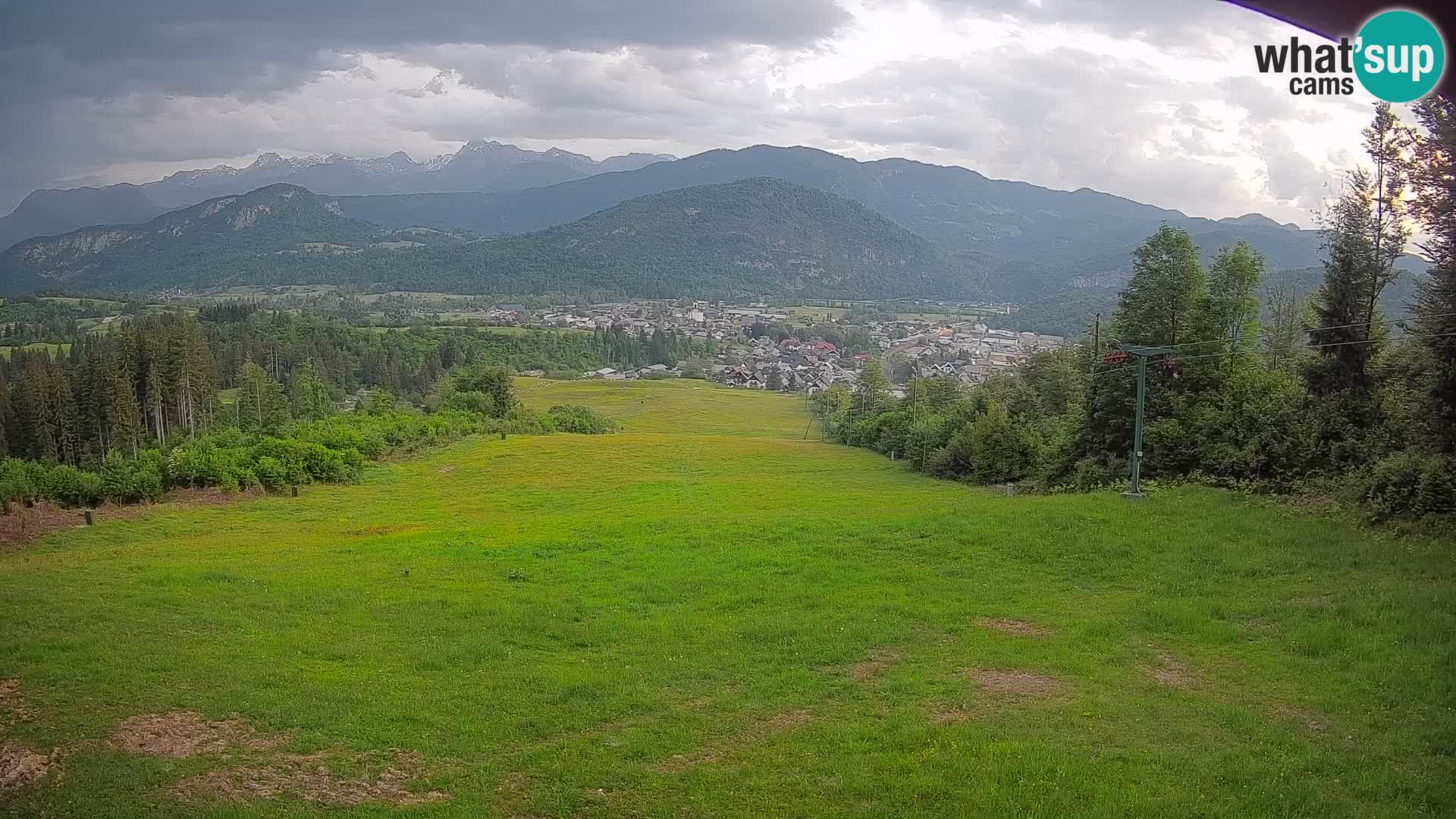 Spletna kamera Bohinjska Bistrica – Pogled v živo s smučišča Kozji Hrbet