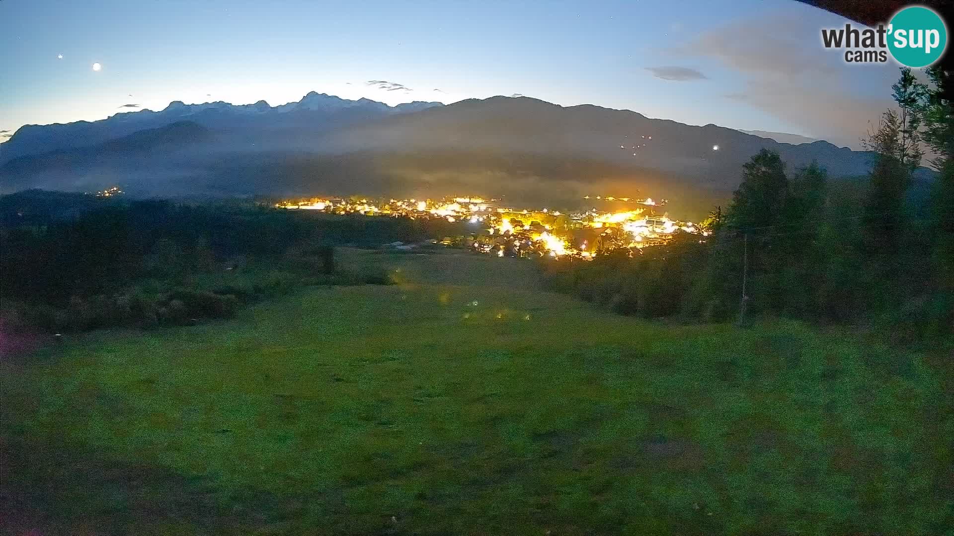Spletna kamera Bohinjska Bistrica – Pogled v živo s smučišča Kozji Hrbet