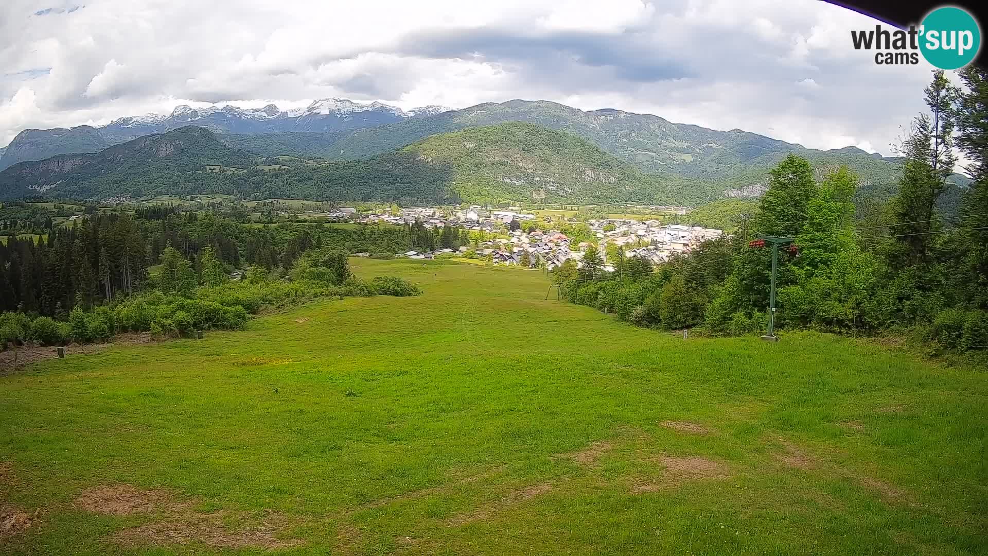 Kamera uživo Bohinjska Bistrica – Pogled u stvarnom vremenu sa skijališta Kozji Hrbet