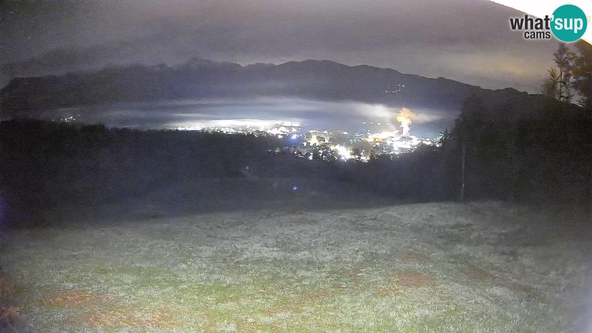 Spletna kamera Bohinjska Bistrica – Pogled v živo s smučišča Kozji Hrbet