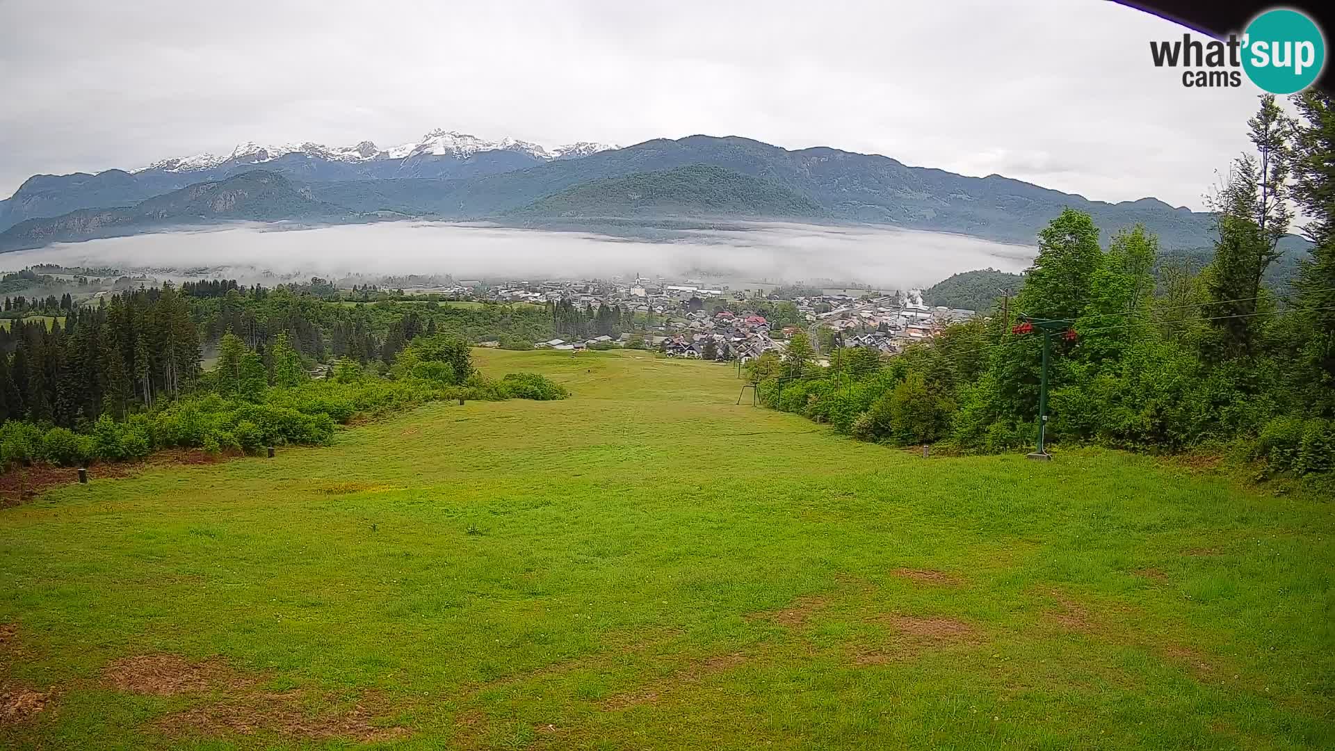 Kamera uživo Bohinjska Bistrica – Pogled u stvarnom vremenu sa skijališta Kozji Hrbet