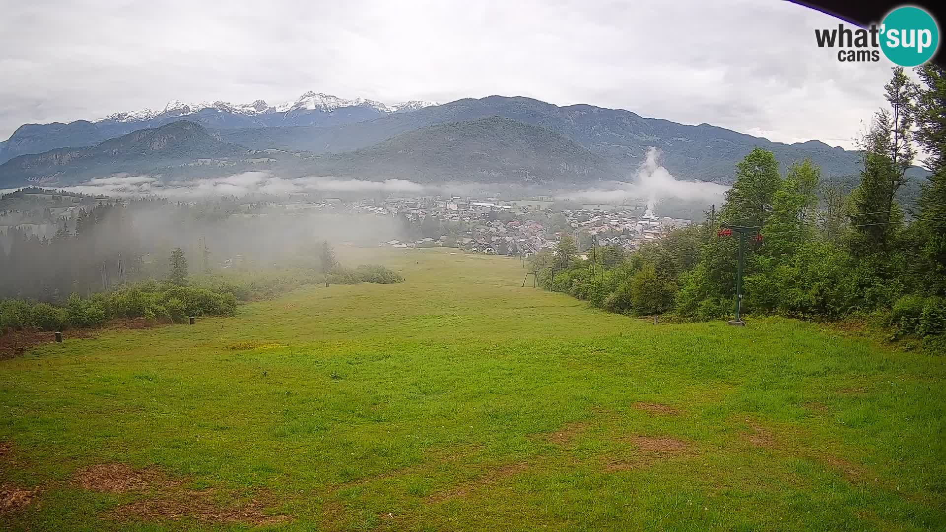 Kamera uživo Bohinjska Bistrica – Pogled u stvarnom vremenu sa skijališta Kozji Hrbet
